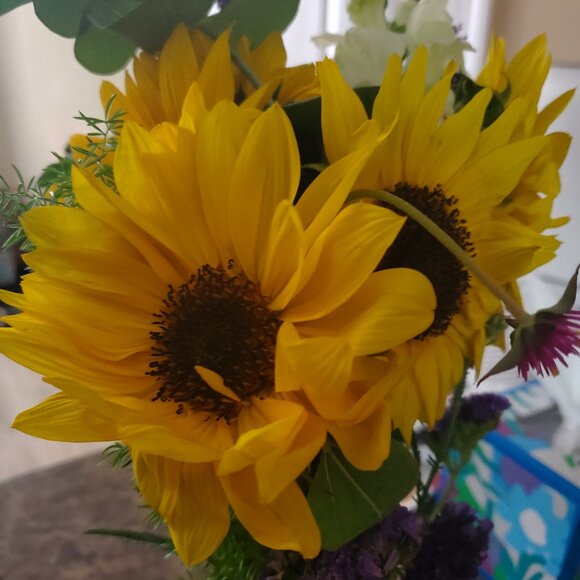 🖤 - Picture 1 of 1